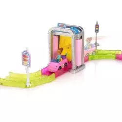 BARBIE ON THE GO MYJNIA SAMOCHODOWA 4+ - Mattel