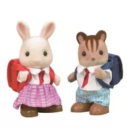 KOLEDZY ZE SZKOŁY FIGURKI SYLVANIAN FAMILIES 3+ - Epoch