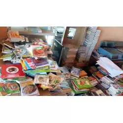 KSIĄŻKI NA WAGĘ MIX KOŃCÓWKI NAKŁADÓW, ZWROTY KONSUMENCKIE, KSIĄZKI Z EKSPOZYCJI