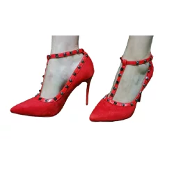 CZERWONE CZÓŁENKA Z ĆWIEKAMI ROZMIAR 40