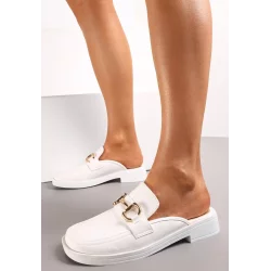 BIAŁE KLAPKI MULE W STYLU LOAFERSÓW NA PŁASKIEJ PODESZWIE Z OZDOBNYM ŁAŃCUCHEM ROZMIAR 38