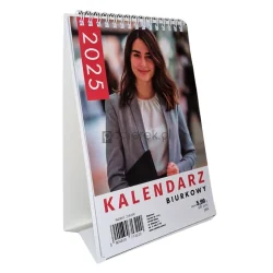 KALENDARZ BIURKOWY A5 2025