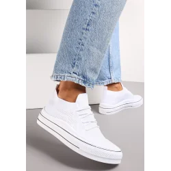 BIAŁE WSUWANE TRAMPKI Z PERFORACJĄ I OZDOBNYM SZNUROWANIEM ROZMIAR 39