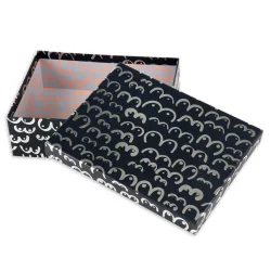 PUDEŁKO OZDOBNE BOOBS ROZMIAR M