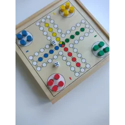 ZESTAW GIER W DREWNIANYM PUDEŁKU 3+