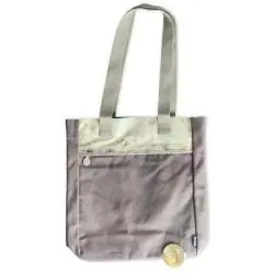 BRĄZOWA TORBA NA RAMIĘ WYTRZYMAŁA I PRAKTYCZNA