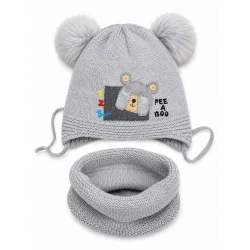 CZAPKA ZIMOWA Z KOMINEM DLA CHŁOPCA SZARA POMPONY MIŚ AMBRA